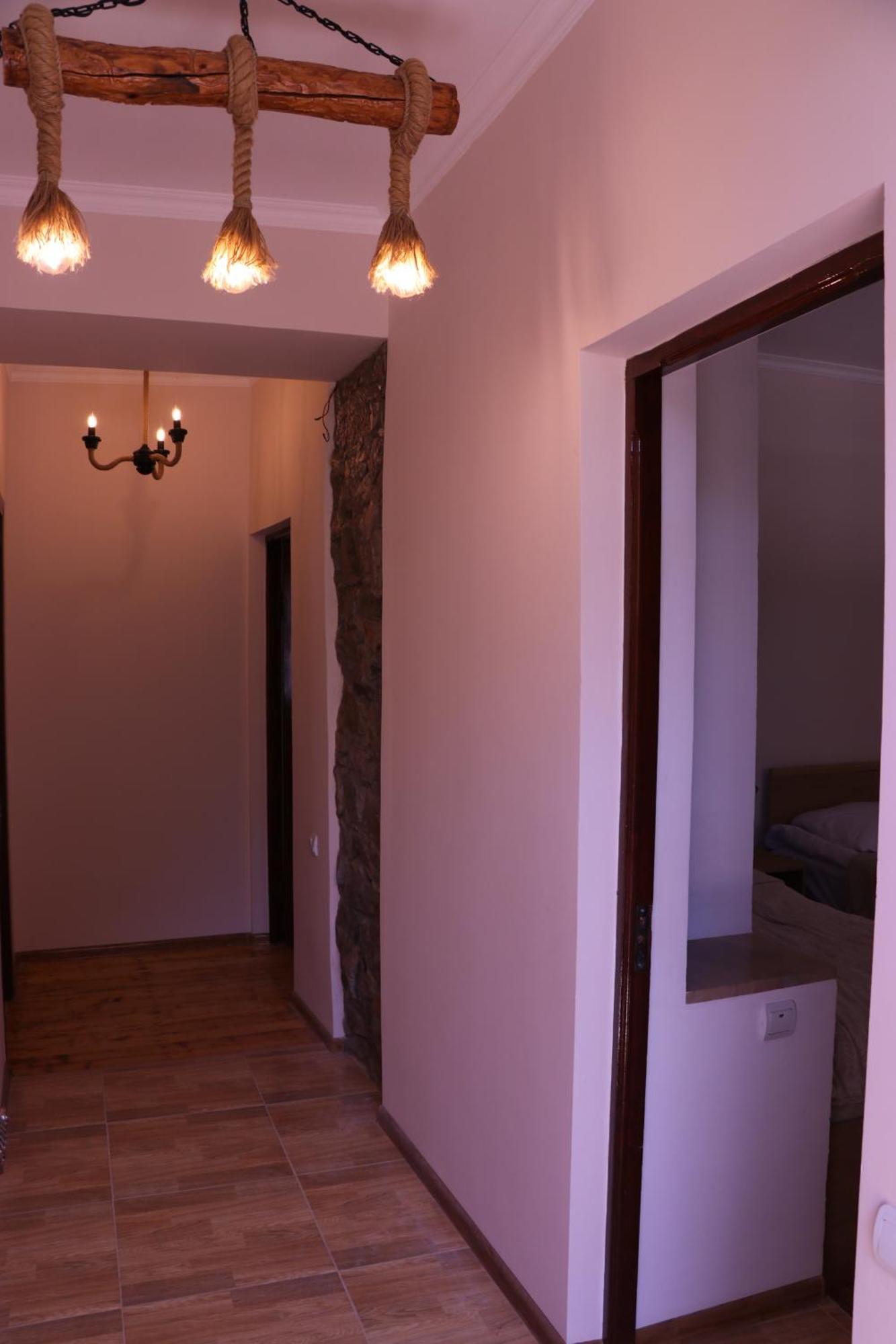 Legend Guest House Yekhegis Exterior foto